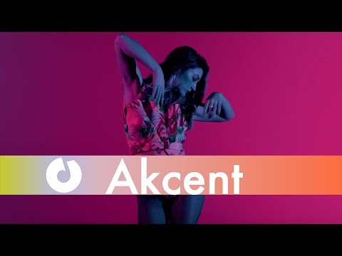 Akcent Feat. Sandra N & Veo - Se Thelo (Alo Alo) [Love The Show] (Official Music Video)