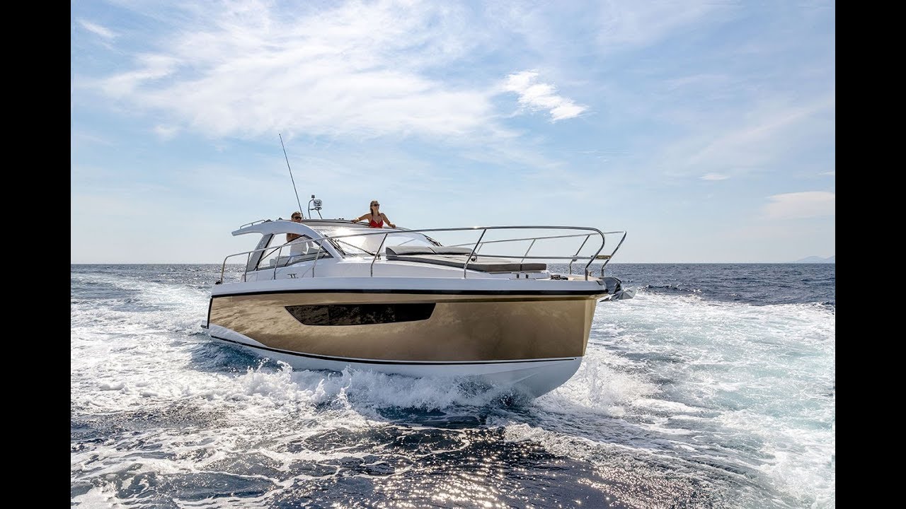Sealine S330v - Official Video
