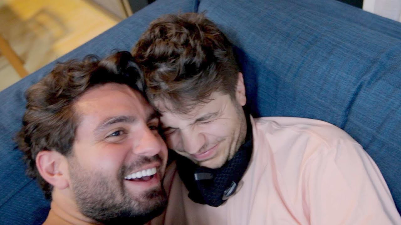 خليت انس ينام في بيتي غصب !! 😂