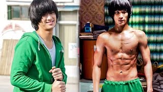 Tyrani Si Neuvědomují, Že Ten, Koho Šikanují, Je Elitní Agent