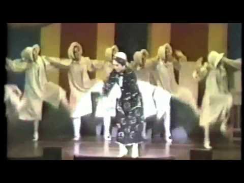 【藝霞歌舞劇團】薛平貴與王寶釧，第１３節目（小咪）夢中的媽媽