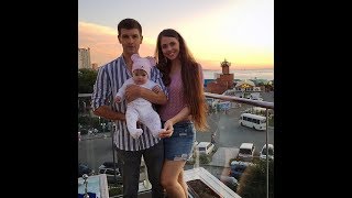 Ольга и Дмитрий Рапунцель приехали с дочкой во Владивосток )) Ольга и Дмитрий Рапунцель приехали с дочкой во Владивосток ))
