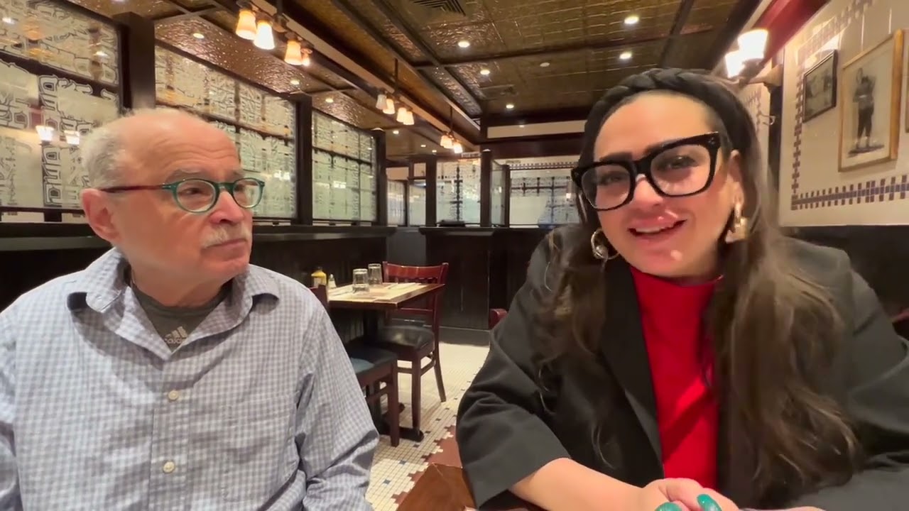 Гастроном «2nd Avenue Deli» с Лаурой Брей.