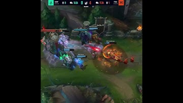 Wunder Somehow Survives a 1v4 Dive (2022) | League of Legends Esports Moments #shorts