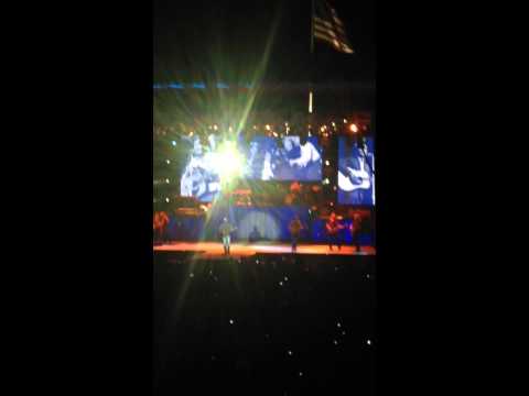 Darius Rucker - Wagon wheel live at AV fair 8/16/2013