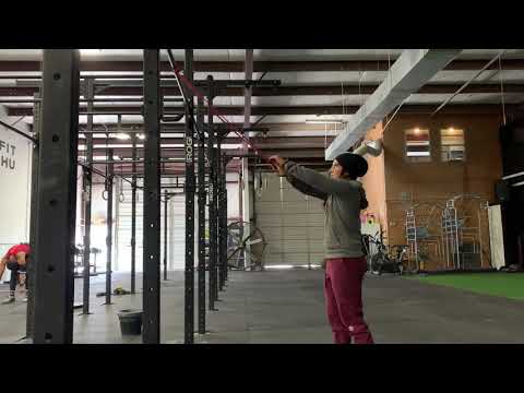 Single Arm Banded Lat Pulldown