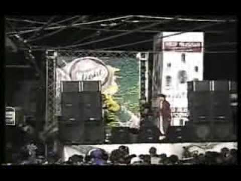 Pacheman - La Envidia (Fiesta Alcarriso Musical & Pololo El Fuerte) auf YouTube ansehen Pacheman - La Envidia (Fiesta Alcarriso Musical & Pololo El Fuerte) auf YouTube ansehen