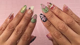 ASMR- Applying press on nails & Chat- Gum chewing/Soft spoken screenshot 4