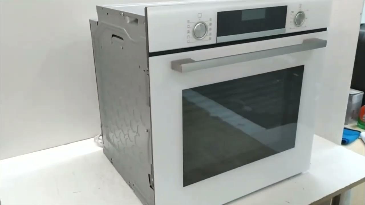 Встраиваемый духовой шкаф BOSCH HBG517EW0R - YouTube
