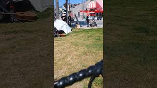 viralgabe homeless trapping kid art at Venice beach #viralgabe #homeless #venicebeach #santamonica