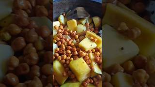 3 in 1 sabji–alo ka soft corner chana ka attitude aur kumrah ki mystery #sabji #flashkitchen #shorts screenshot 5