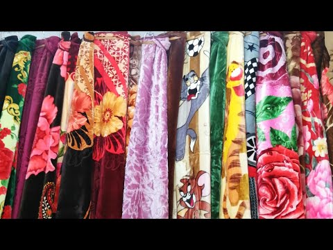 جوله فى سليب هاي للمفروشات علي البطاطين والمفارش وأطقم السراير بمناسبة قدوم الشتاء