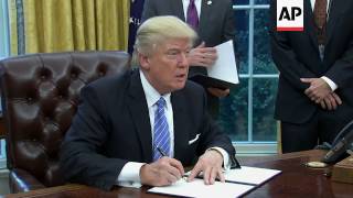 Trump Signs Executive Order to Withdraw From TPP