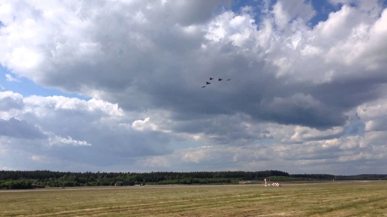 F17 Ronneby - J29 Tunnan, Sk60, J35 Draken, AJ37 Viggen, JAS 39 Gripen