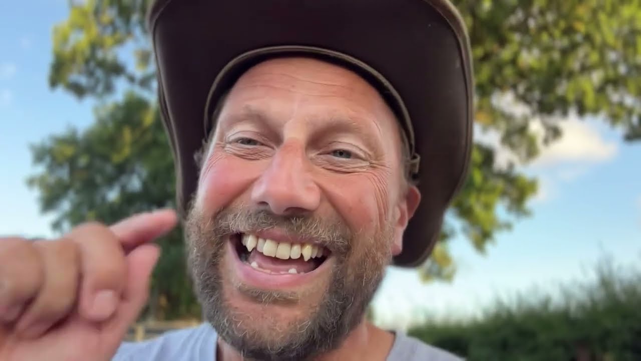 POWDERY MILDEW PROBLEMS | Learning how to Grow food on an Allotment Plot in the UK | EP40