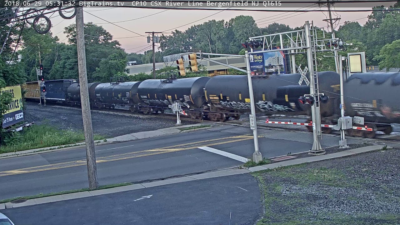 June 29 2018 05:30 nb empty's, mix CSX 3181 CEFX 1026 CSX 7649, 4738 ...