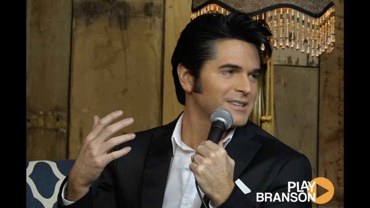 Play Брэнсон берет интервью у Дина З.