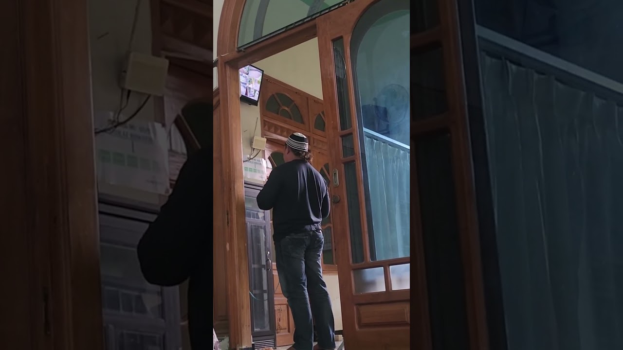 Disela menjalankan tugas negara, Intel Adzan di Masjid #TNI #intelijen  #prabowosubianto 