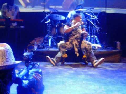 Denise Belfon showing de white boy a likkle ting!