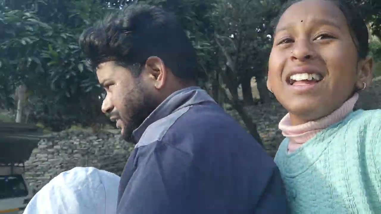 TO HUM LOG AA GYE MUJHOLI ROAD PER @manojkumarvlogs @mannoj-s5n 