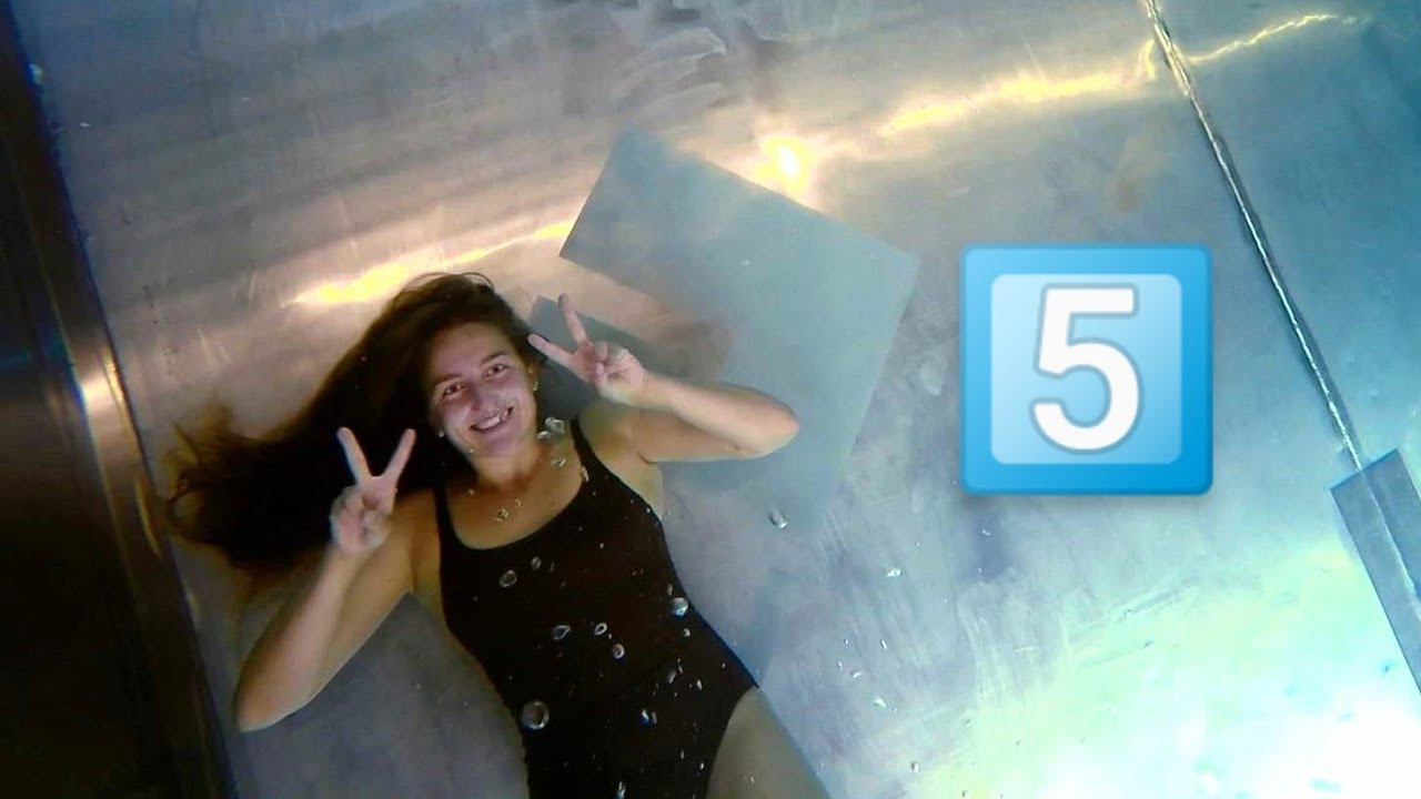 Girl Alone Underwater In Silver Pool - Nobsi Swimming (VLOGMAS DAY5)