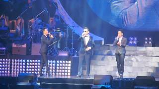 Set     Boydko Family Christmas Together