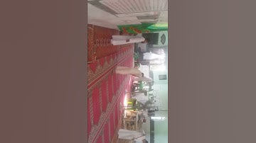 طلبة دار القران الكريم في ناحية السوير يقومون بتنظيف المكان للبدأ بالدورات الصيفية