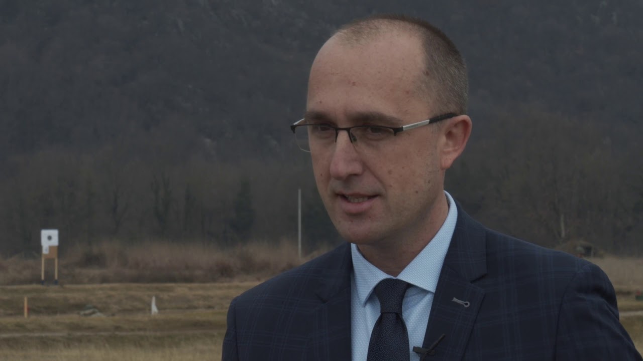 Sjutra oglas za dobrovoljno služenje vojnog roka