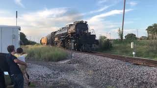UP 4014 big boy heading south through keller texas