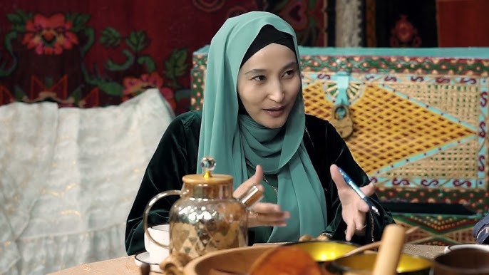 Бодибилдер әйелдің XXX секс фотосуреттері Проктологтың кабинетіндегі жасырын камера видеосы