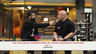 BEN CENAZEDE BİLE TAVUK PİLAV YEDİM(Serdar Aktolga Rahmetli Annesiyle Anısı)