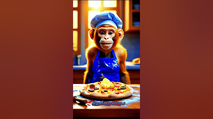 Monkey Chef Tries Making Pizza for the First Time