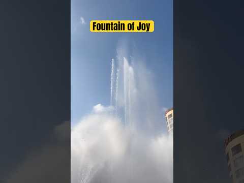 Jio World #jio #fountain #fountainshow #mustwatch #musthave #mumbai #mumbaikar #viral #shorts #yt