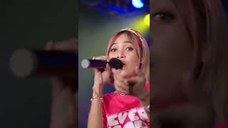 Putri Kristyadinggo Buktistory Wa