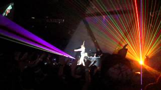 Dancing In The Dark Live- DEV