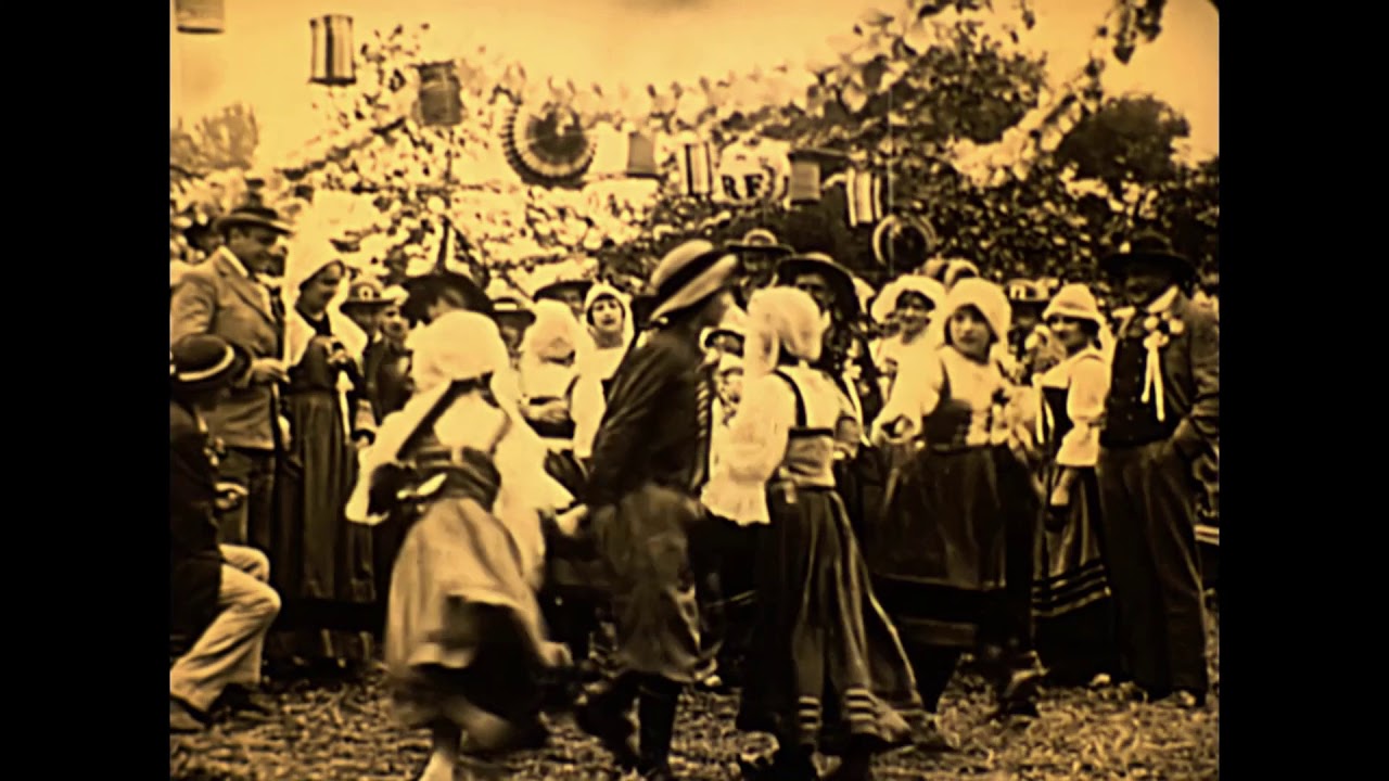 Fête bretonne  / a Breton Village Festival c. 1920
