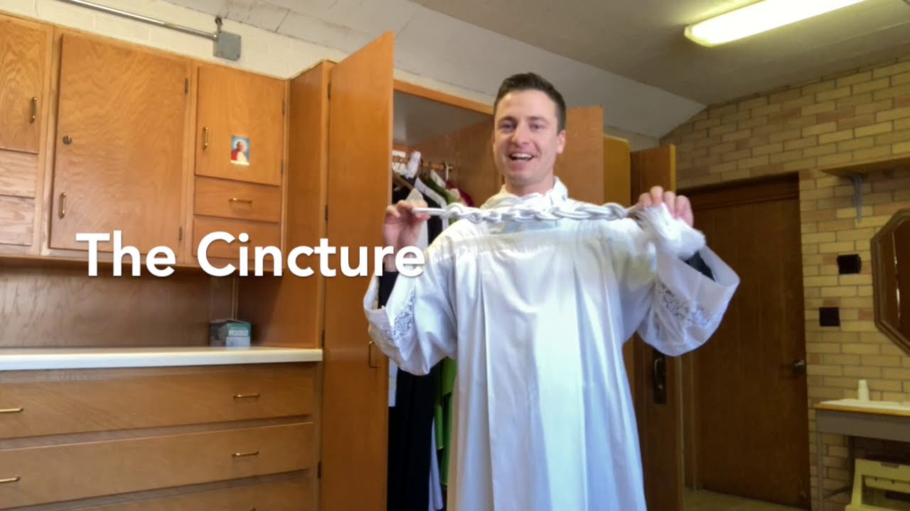 The Mass Explained #1 Father's Vestments