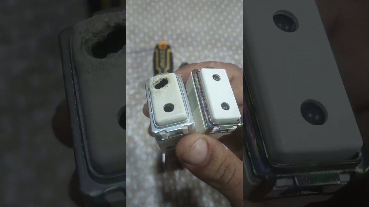 فيشة الحائط 