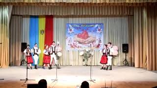 Ansamblul Folcloric Zestrea Bacau - Suită Moldova