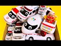 可愛い目玉のついた救急車をチェックして坂道を緊急走行するよ！Check out ambulance with cute eyes ! run on the slope.