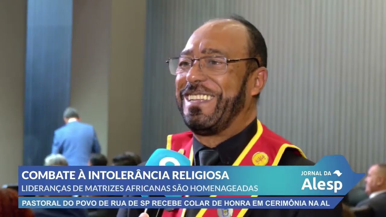 Jomateleno dos Santos Teixeira, da entrevista ao vivo para TV ALESP, sobre primeira solenidade de outorga de Comendas para Lideres religiosos de Matrizes Africanas.  