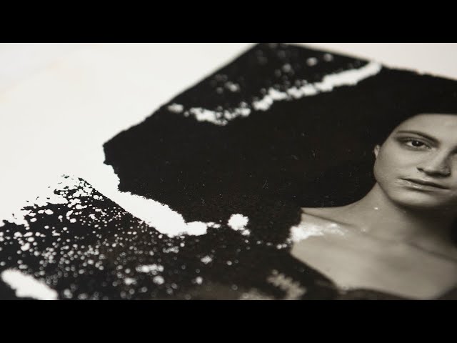 Watch Préserver une œuvre : la restauration des premiers tirages de Bettina Rheims on YouTube.