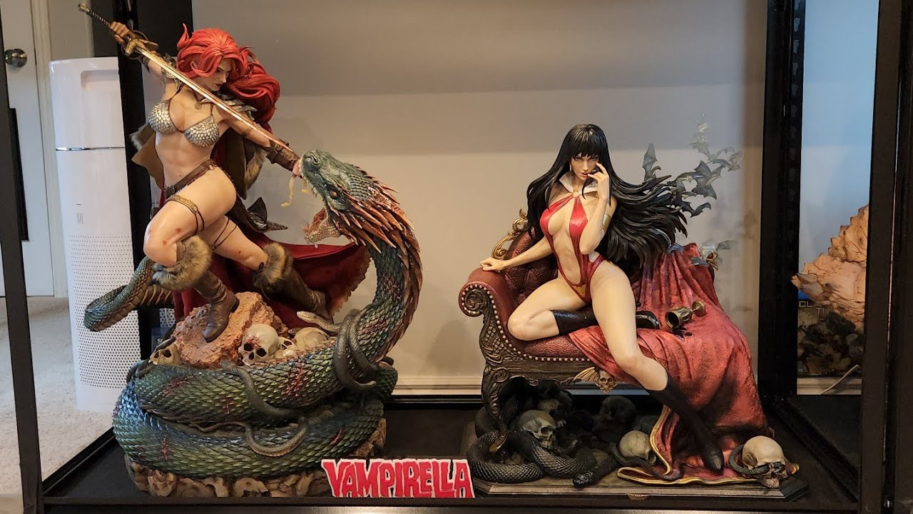 Prime 1 Vampirella 1/3 Statue Unboxing/Review - YouTube