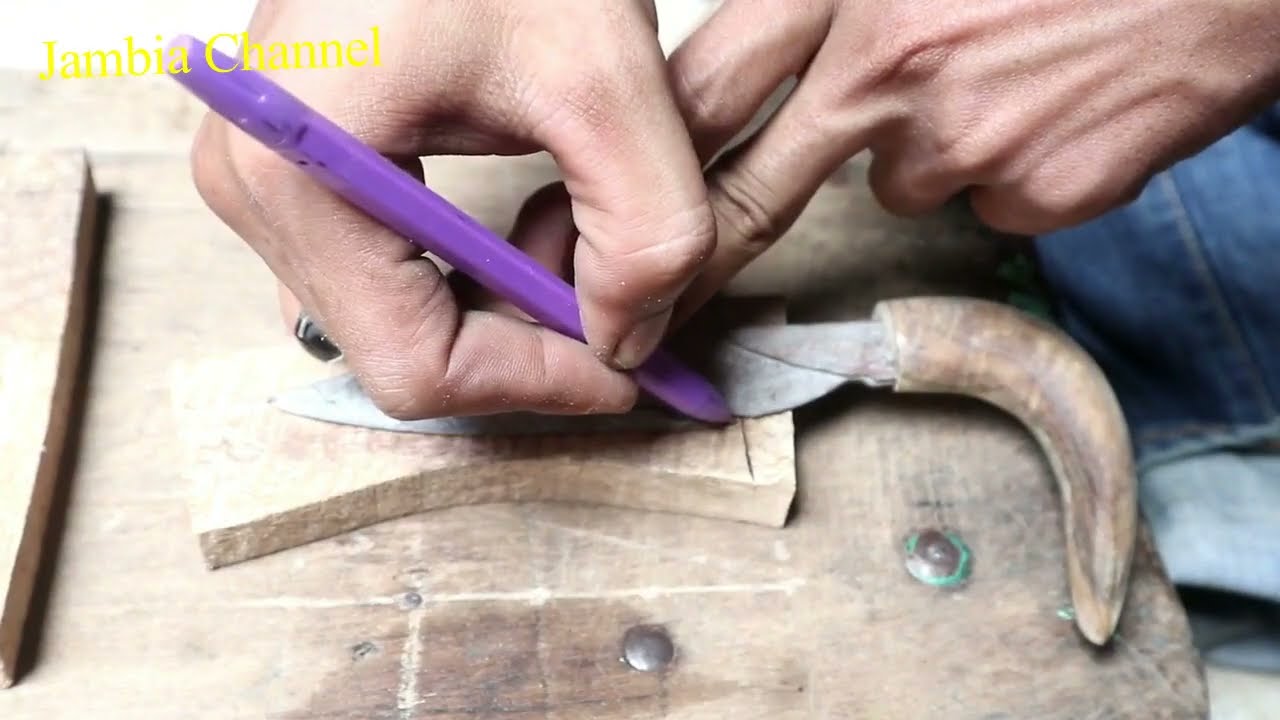 Proses pembuatan sarung badik mandar baju makassar Jambia Channel