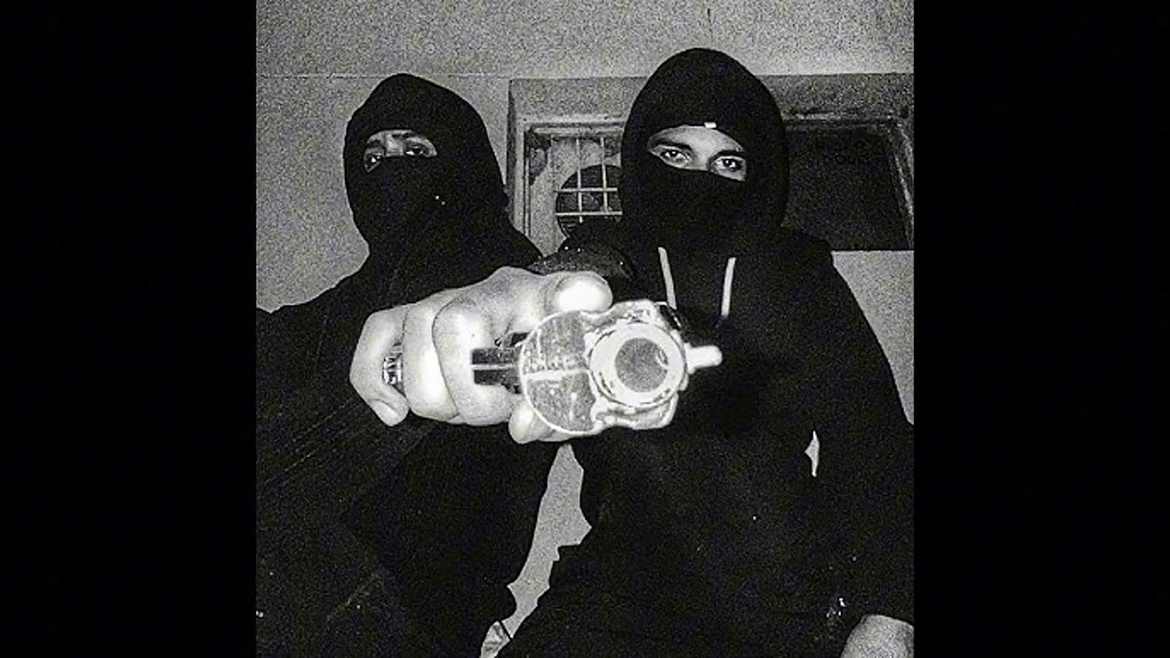 HARD DARK IS THE NIGHT WWII SOVIET SONG SAMPLED HOOD TRAP BEAT - "DARK IS THE NIGHT"