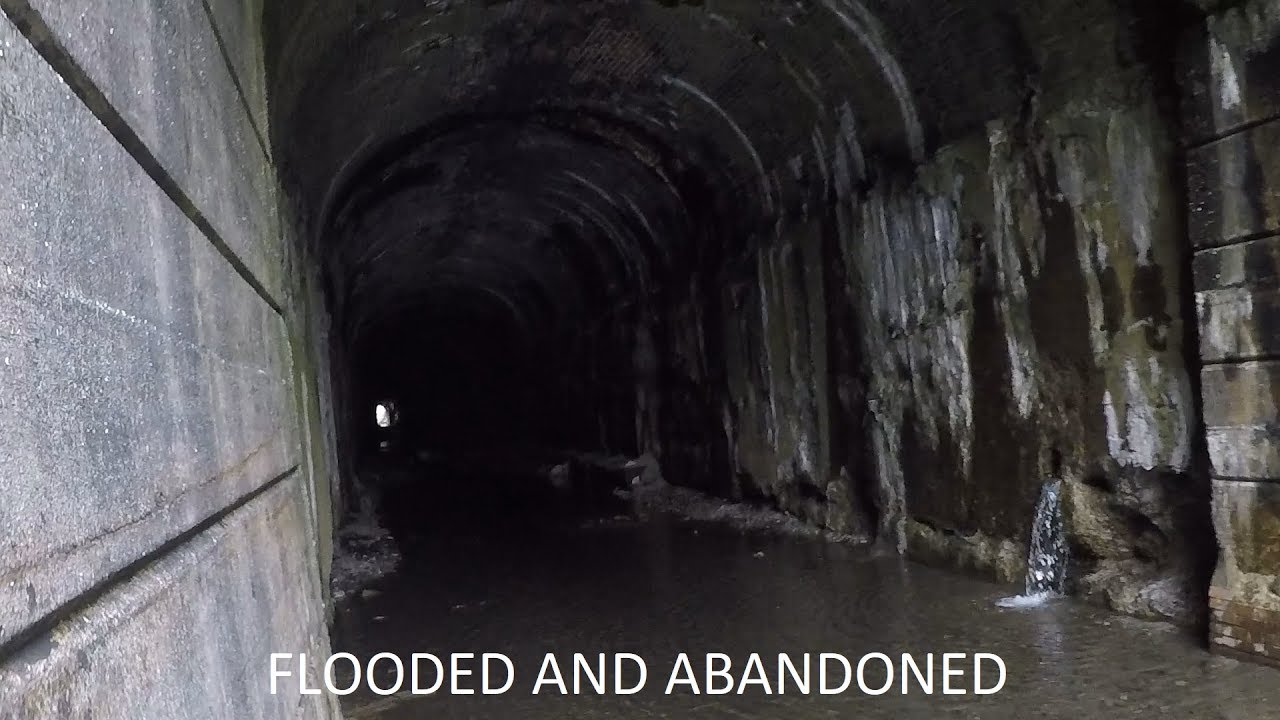 Exploring 1,000 ft Abandoned Railroad Tunnel Pennsylvania YouTube