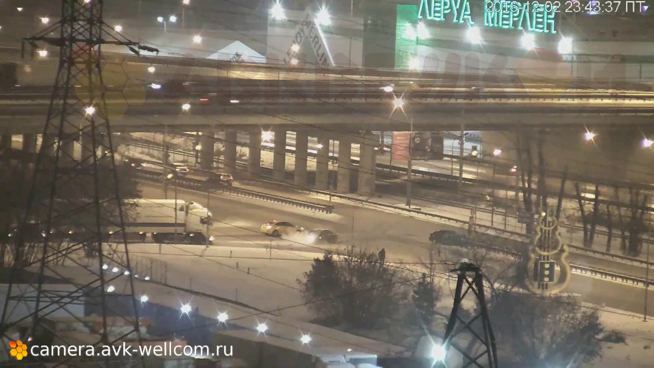Серьёзная авария около развязки на пересечении Дзержинского и Новорязанского шоссе, 02.12.2016 Серьёзная авария около развязки на пересечении Дзержинского и Новорязанского шоссе, 02.12.2016