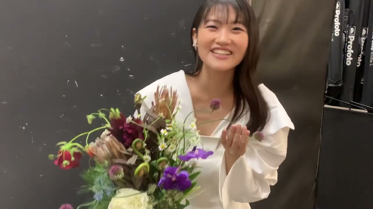 白と花束」ジャケット撮影オフショット - YouTube