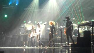 AMAs Week: Enrique Iglesias Performs "I Like It" at Thursday's Rehearsal