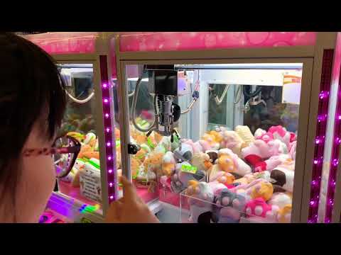 玩迷你夾娃娃機居然ㄧ下就出貨了！貓咪手手車票套超可愛Mini crane games play